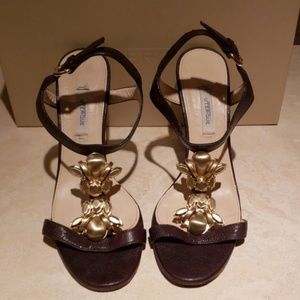 Uterque Modelo Beetle Sandals